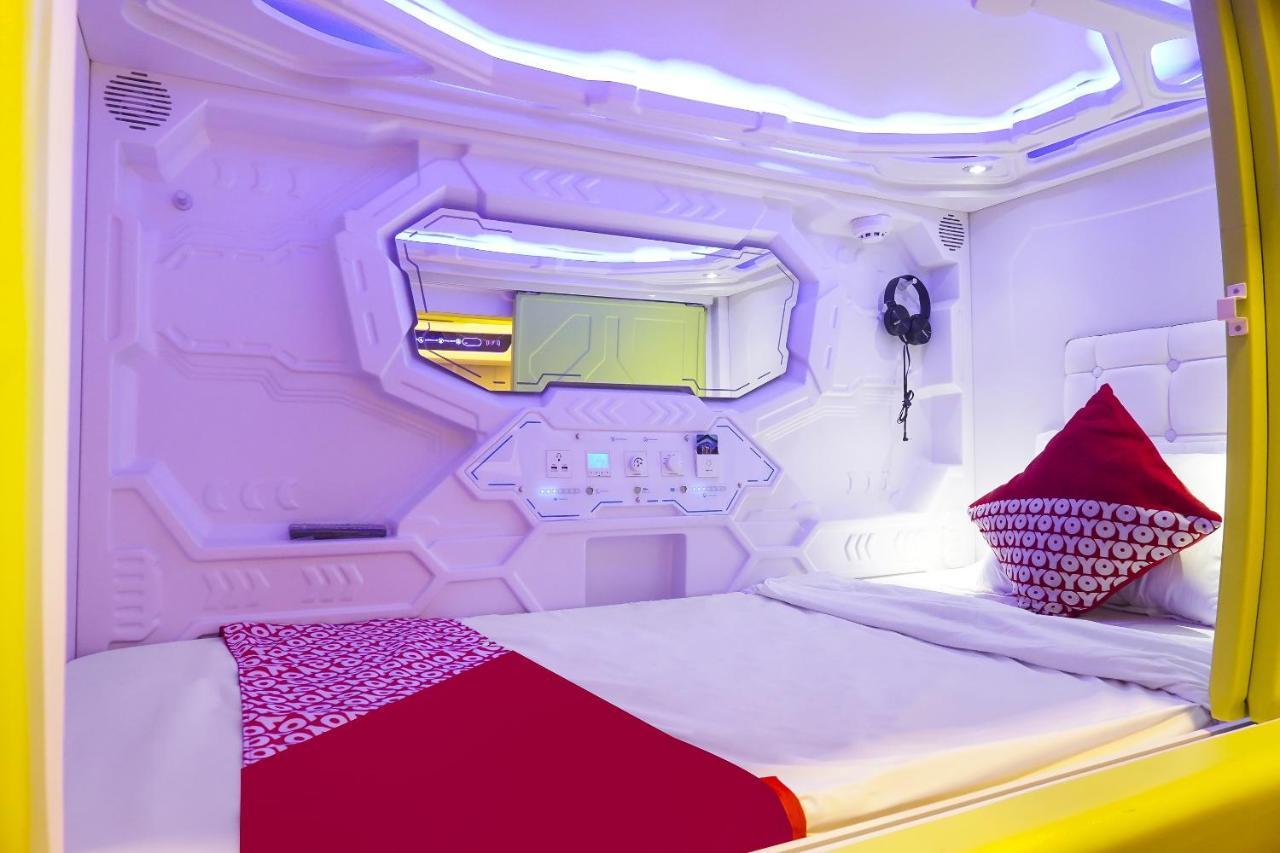 Super Oyo 91328 Fiducia Capsule Hotel Dżakarta Zewnętrze zdjęcie