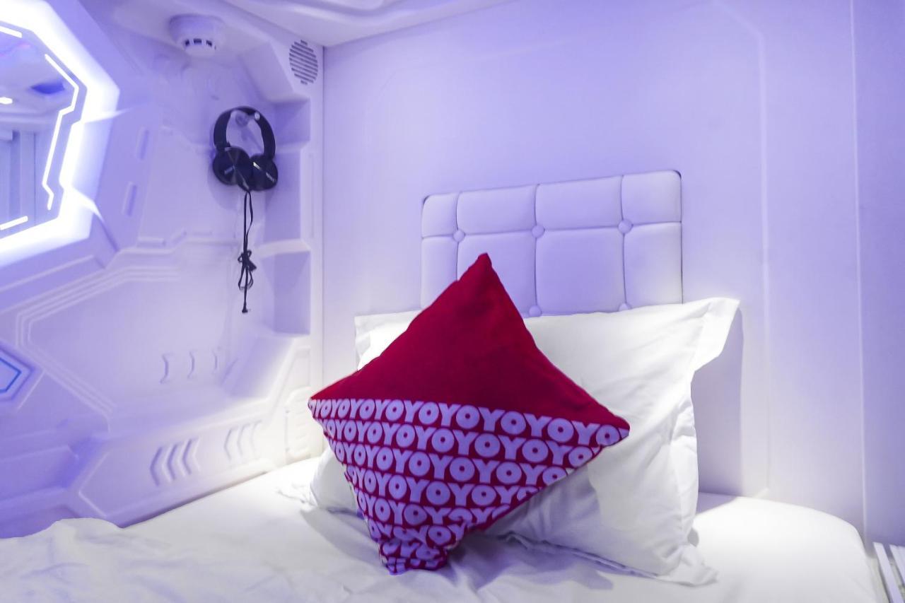 Super Oyo 91328 Fiducia Capsule Hotel Dżakarta Zewnętrze zdjęcie