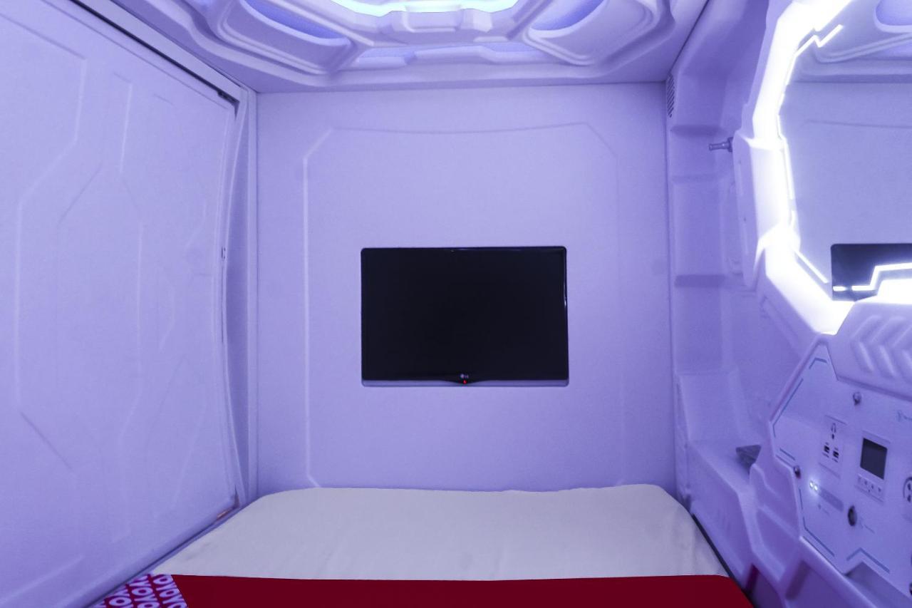 Super Oyo 91328 Fiducia Capsule Hotel Dżakarta Zewnętrze zdjęcie