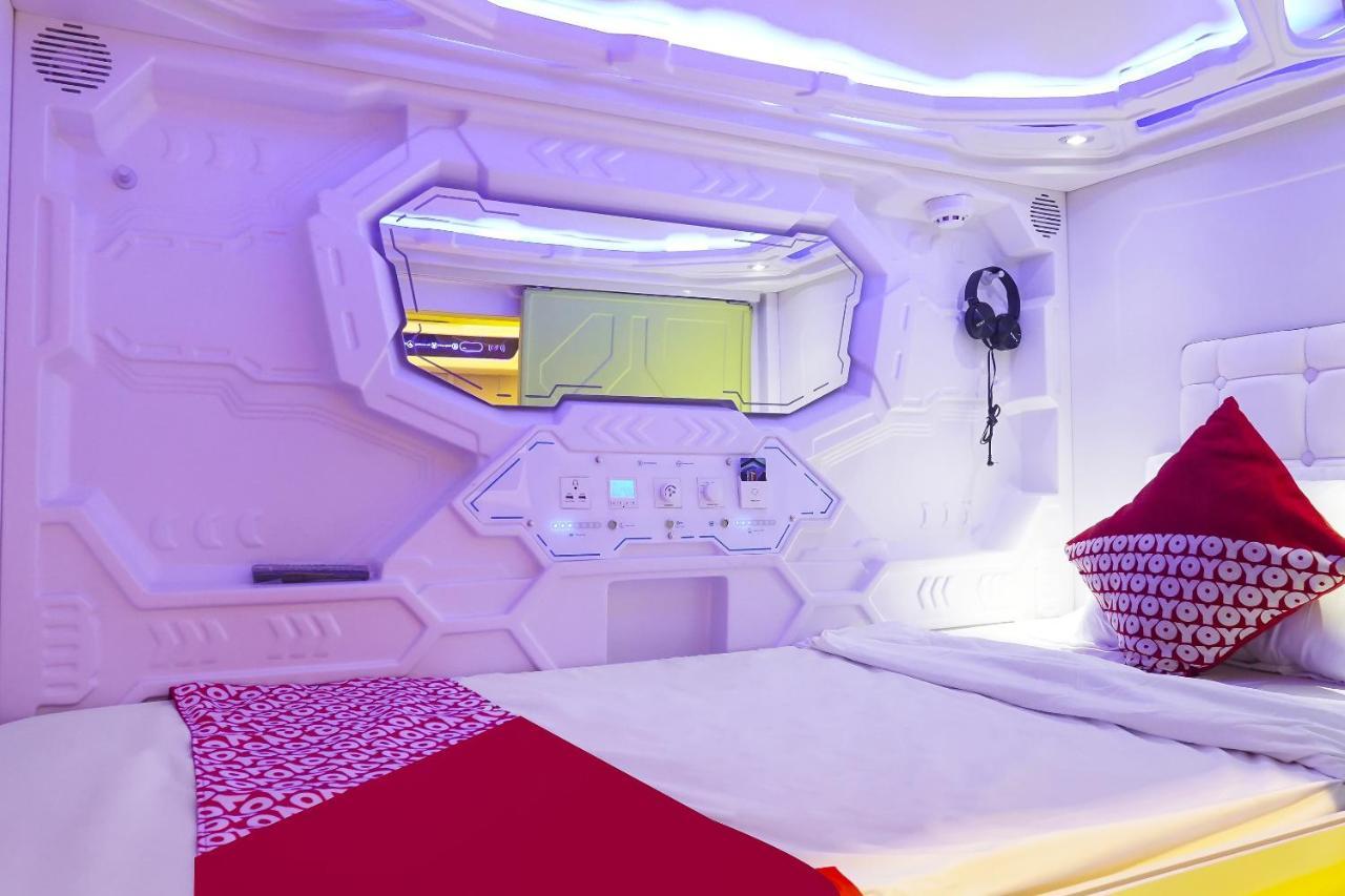 Super Oyo 91328 Fiducia Capsule Hotel Dżakarta Zewnętrze zdjęcie